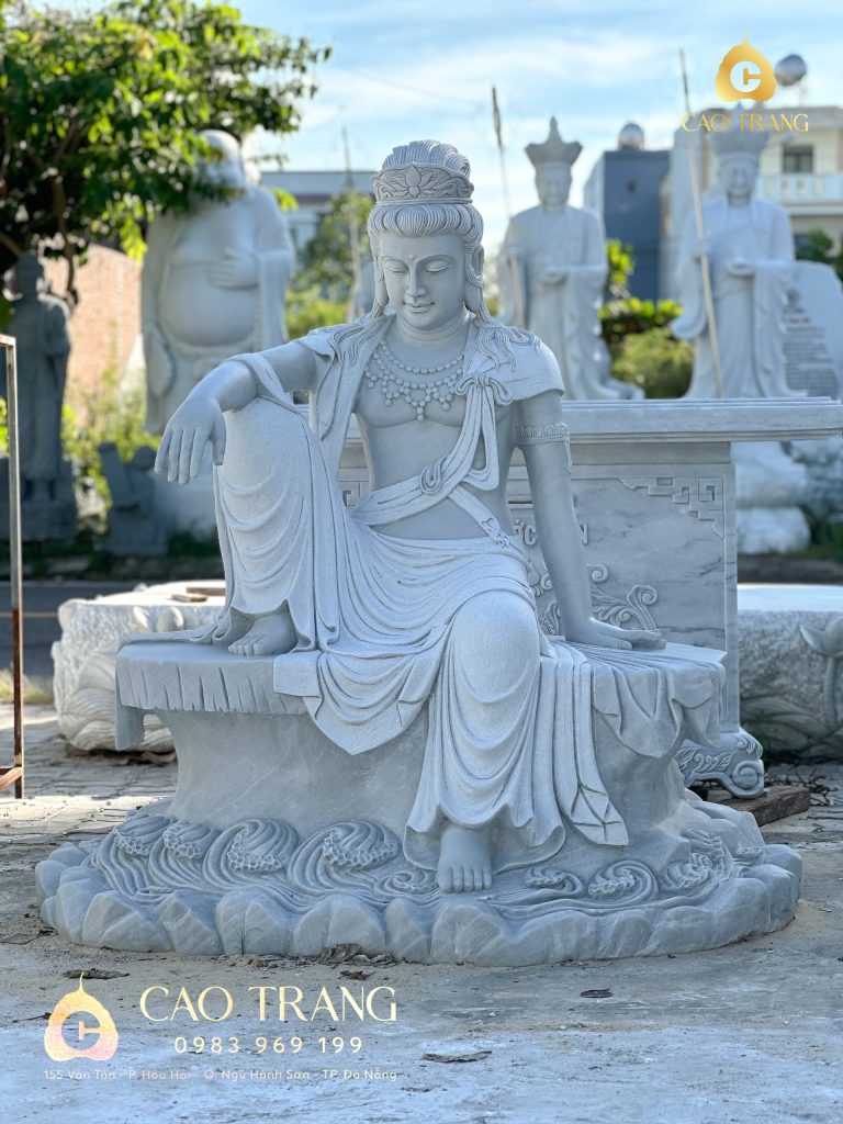 Tượng Quan Âm Bồ Tát Tự Tại